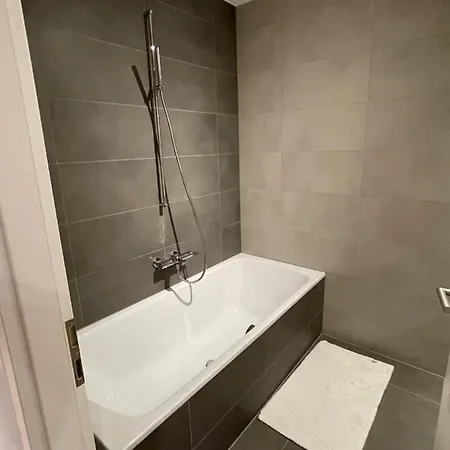 Holland 7 Im Torrentblick Brandnew Family Appartement Leukerbad